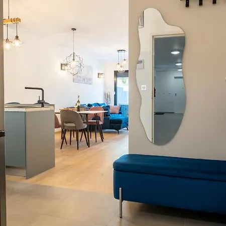 Lu Апартаменты *