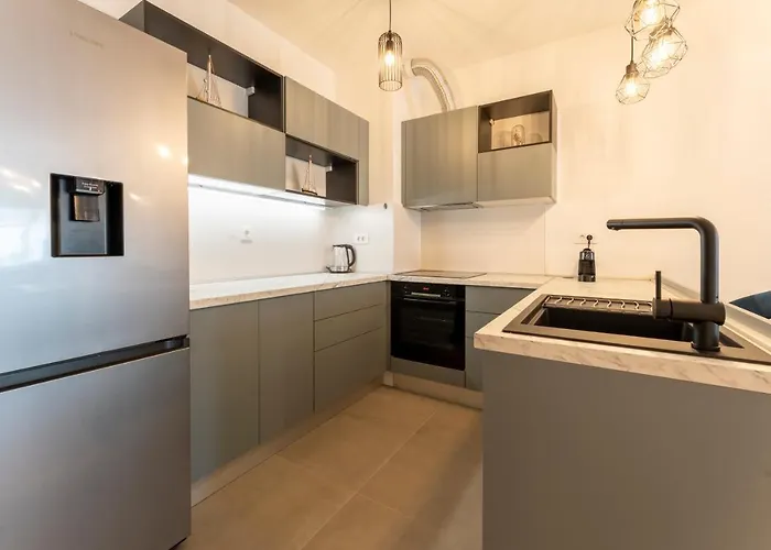 Lu Апартаменти *